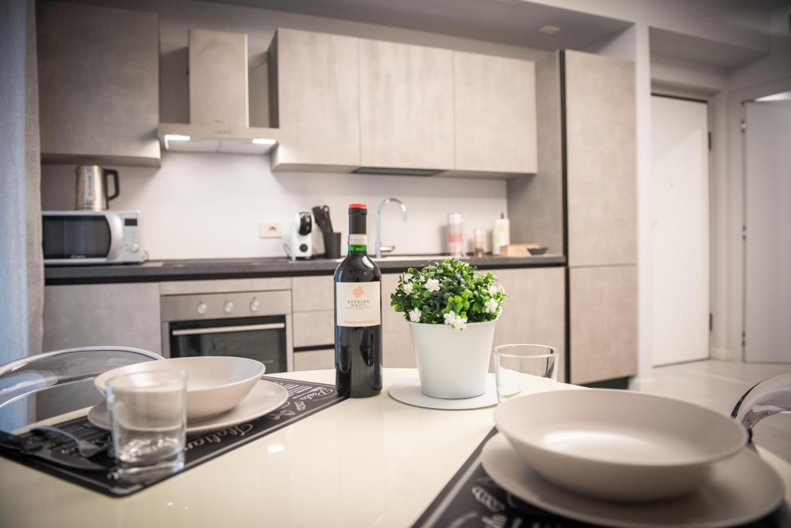 Elegante Bilocale-Centro Torino-Free Wifi Apartment Luaran gambar