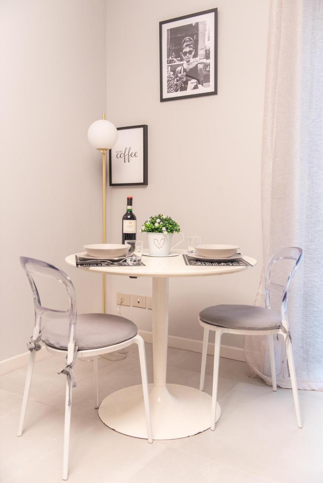 Elegante Bilocale-Centro Torino-Free Wifi Apartment Luaran gambar